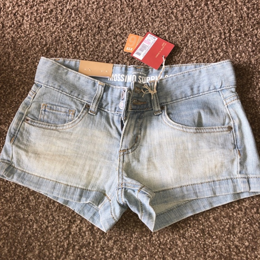light wash jean shorts
